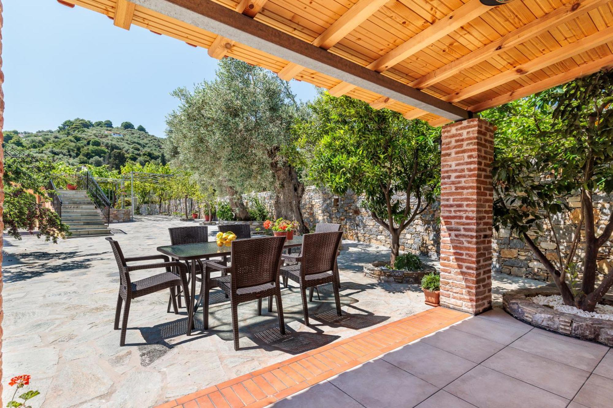 Eleonora'S Villa Skopelos Town Exterior photo